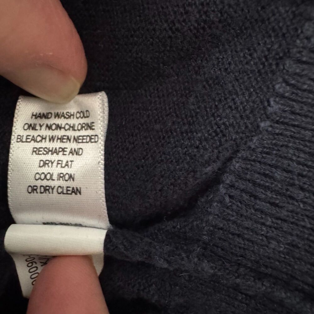 Banana Republic Men's Navy Blue Silk Linen V-Neck Sweater Medium - Picture 5 of 5